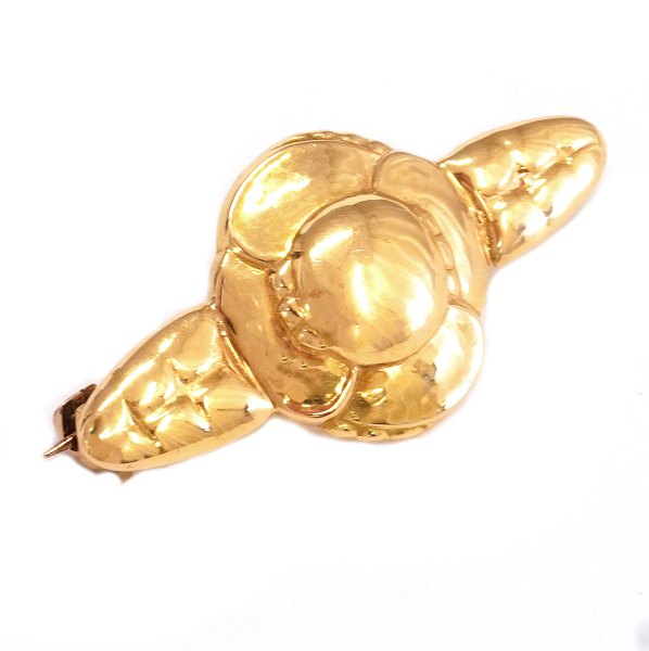 Frühe Georg Jensen 18kt Gold Brosche aus der Periode 1904-08. Masse: 16x33mm