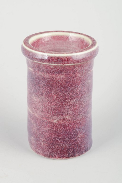 Gustavsberg studiokeramik
Vase med testglasur, midten af 1900-tallet.