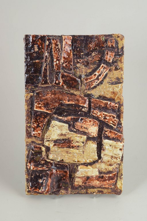 Dorothy Ruhne-Sempinski, vægrelief.