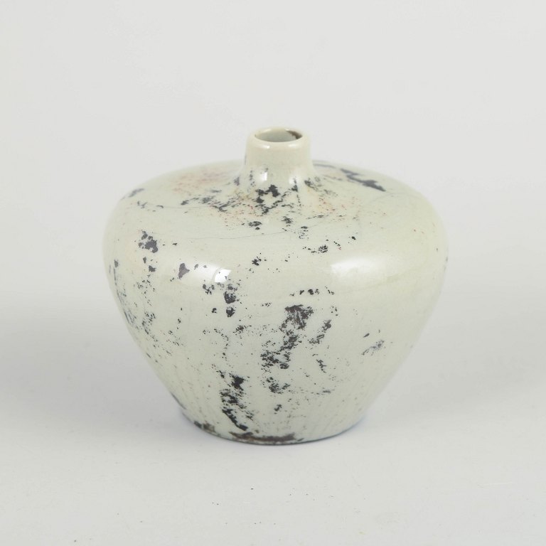 Carl-Harry Stålhane for Rörstrand, miniaturevase.