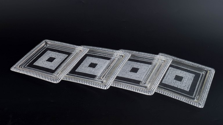 Oiva Toikka for Nuutajärvi, sæt på 4 tallerkener.