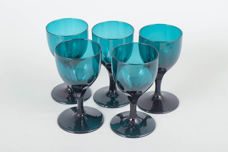 Set of five Georgian white wine glasses.