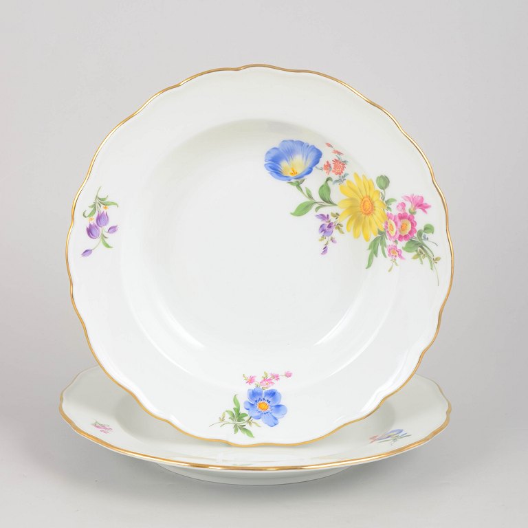 Meissen, dinner and soup plates.