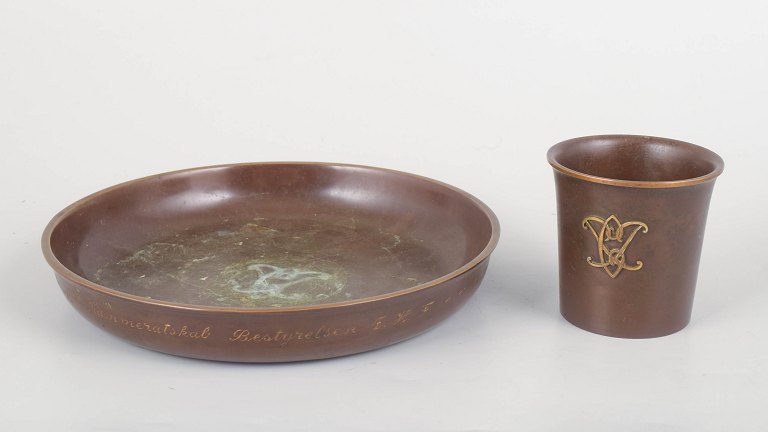 Dansk design bronzeskål og vase.