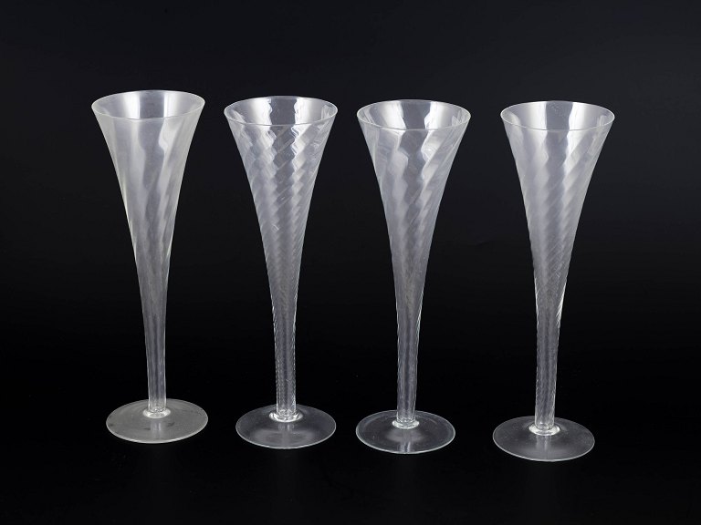 Set of four Swedish champagne glasses.