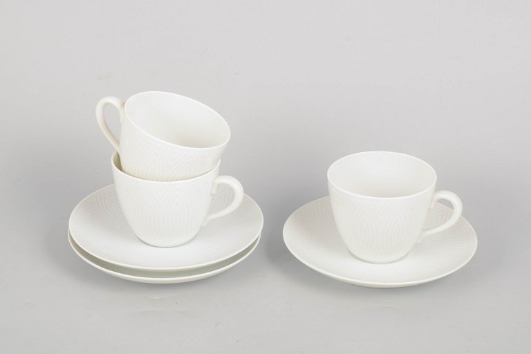 Royal Copenhagen, sæt med tre "Salto"  kaffekopper med underkopper.
