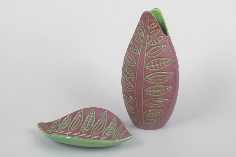 Hjördis Oldfors for Upsala-Ekeby, model 5195, vase og skål.