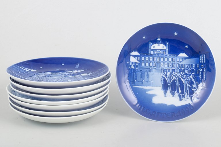 Bing & Grøndahl, set of eight Christmas plates.